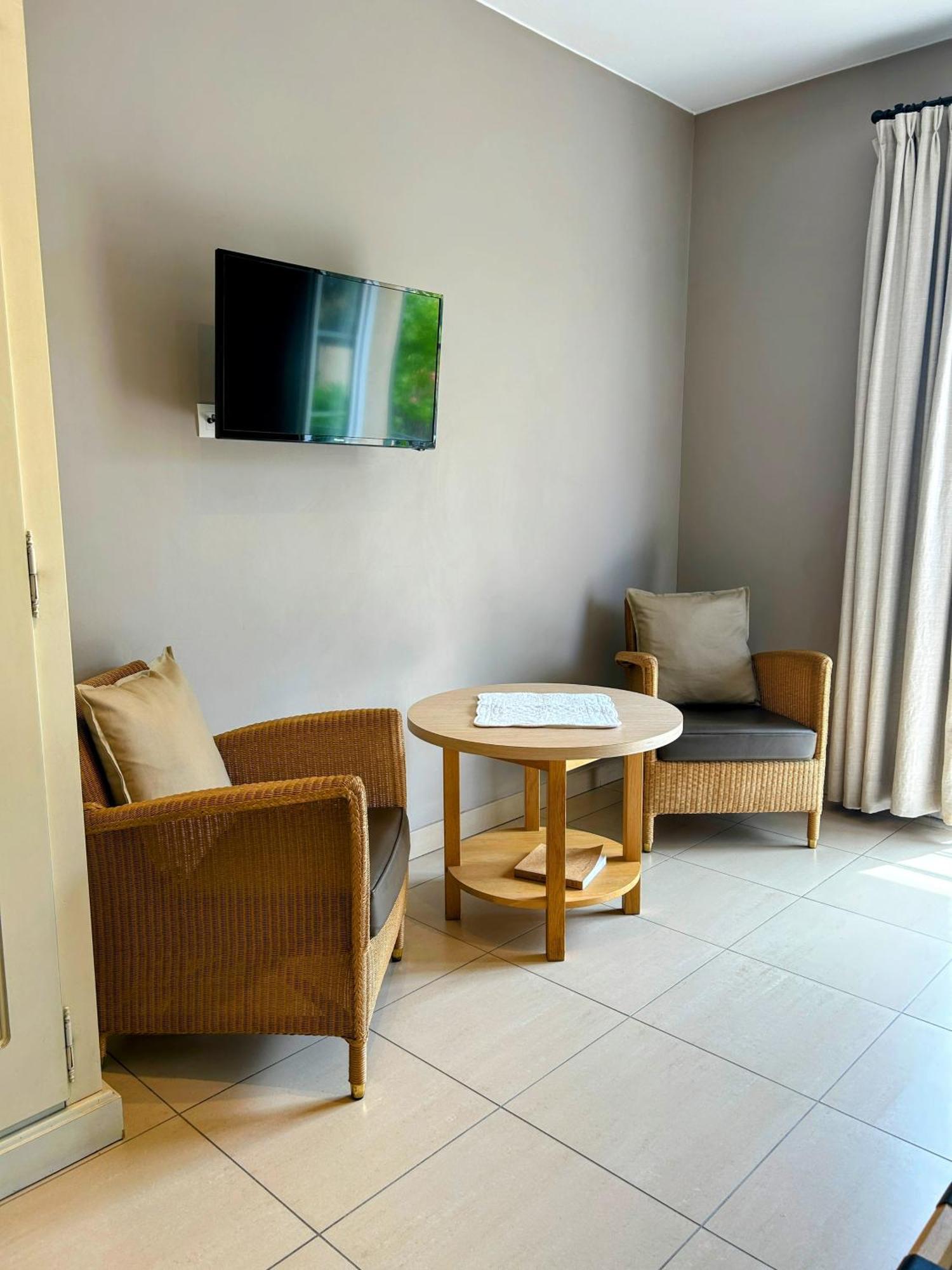 Suite Superieure Domaine Du Golf St Endreol, 1 A 2 Personnes Ла-Мот Экстерьер фото