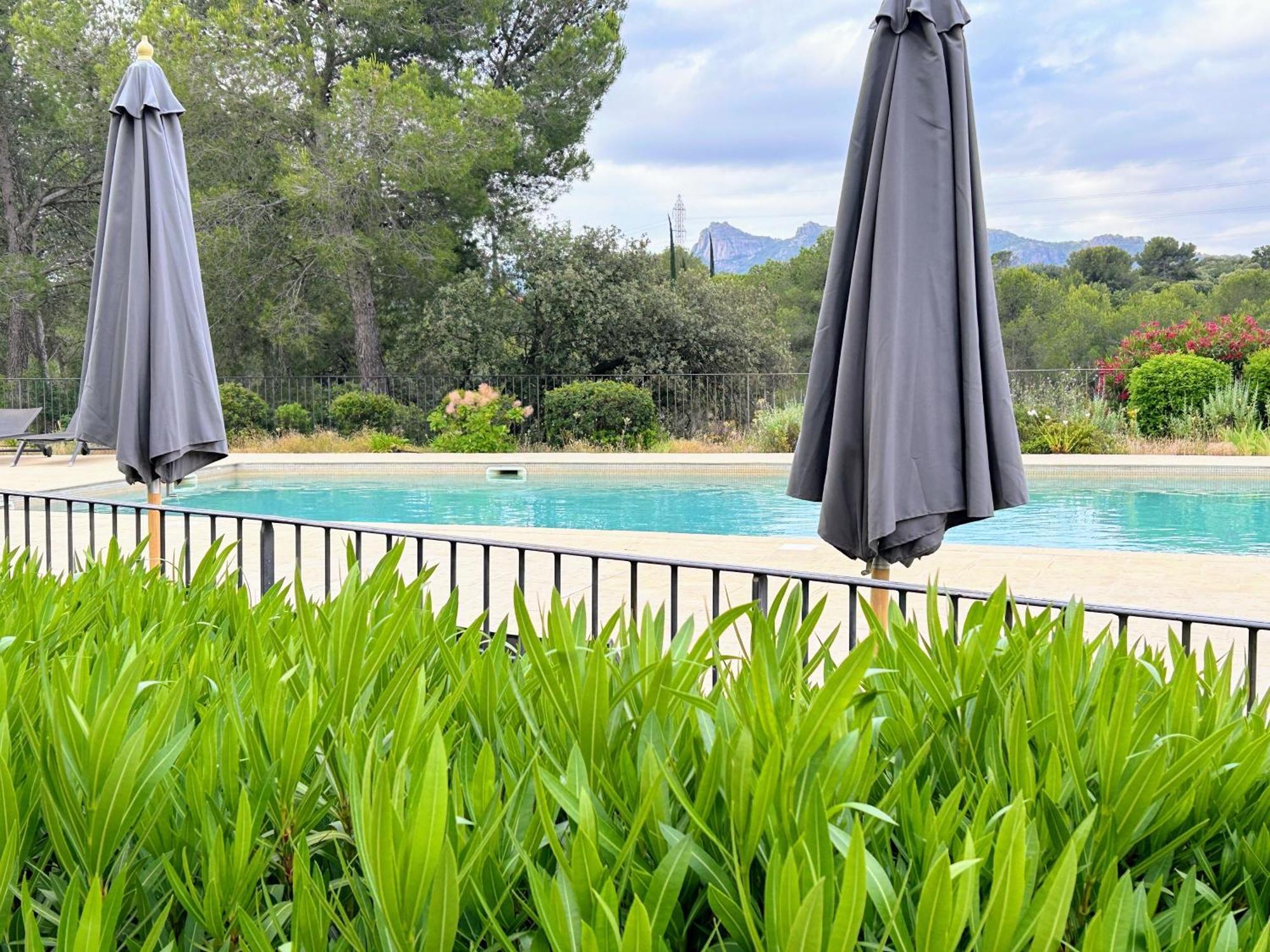 Suite Superieure Domaine Du Golf St Endreol, 1 A 2 Personnes Ла-Мот Экстерьер фото
